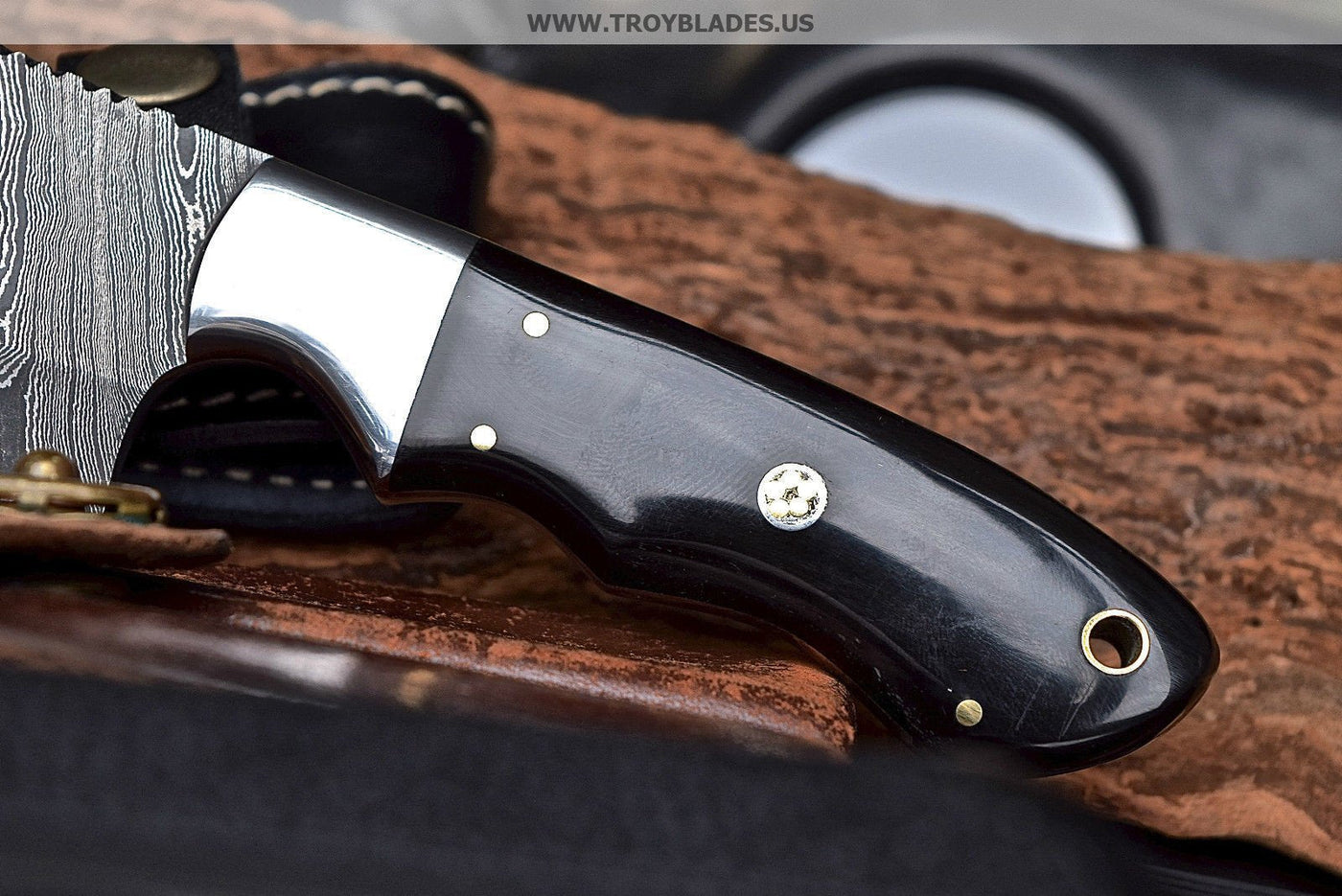 Custom Handmade Twist Damascus Hunter Skinner Buffalo Horn Camp Knife - Troy Blades