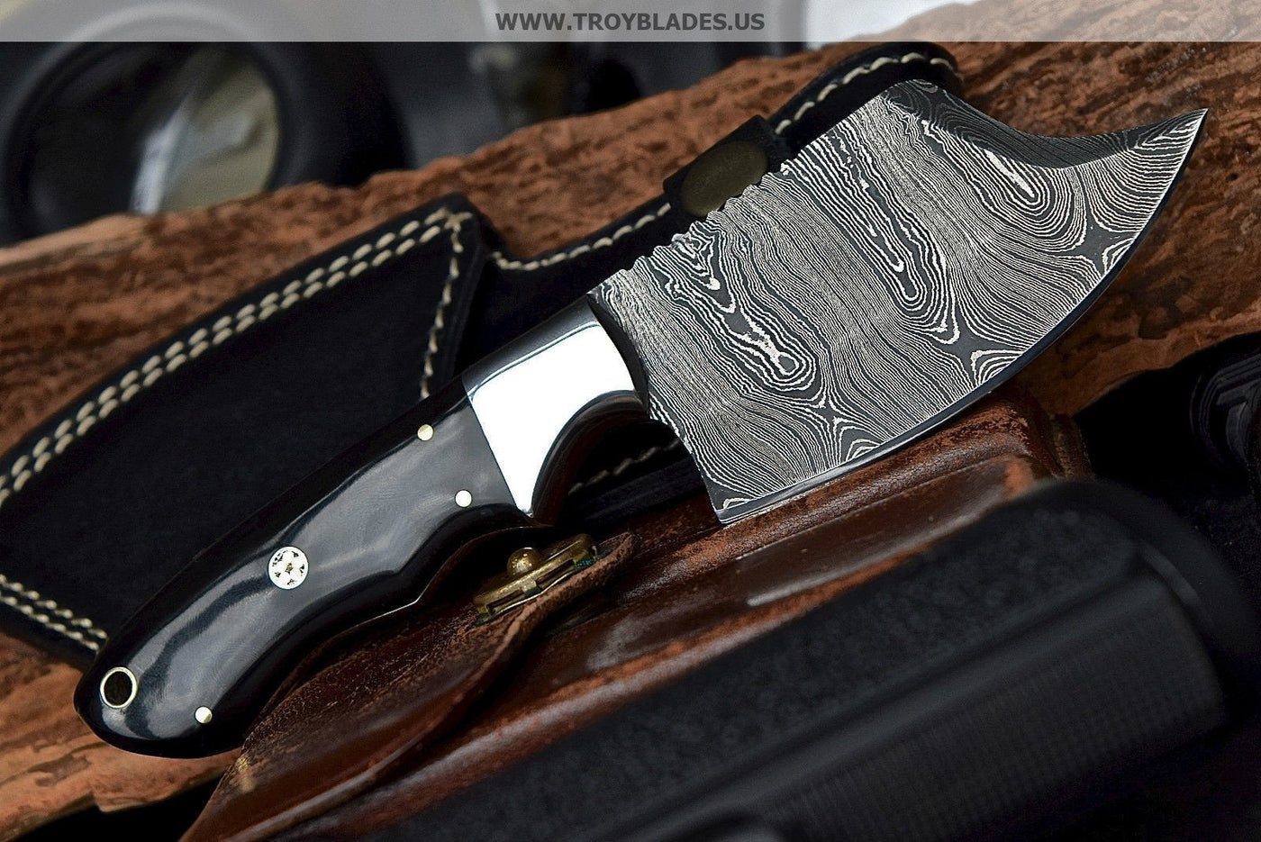 Custom Handmade Twist Damascus Hunter Skinner Buffalo Horn Camp Knife - Troy Blades
