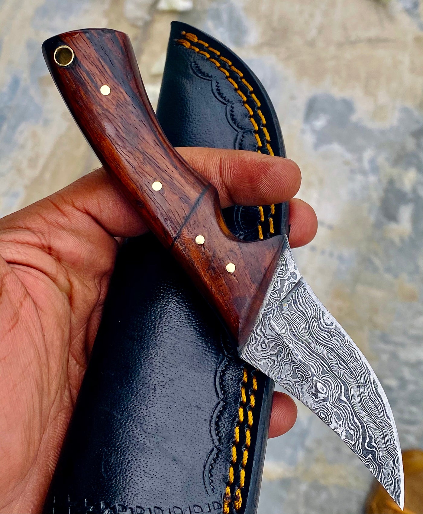 GIFT SERIES Custom Handmade Damascus Hunting skinning knife with Leather sheathe - Troy Blades
