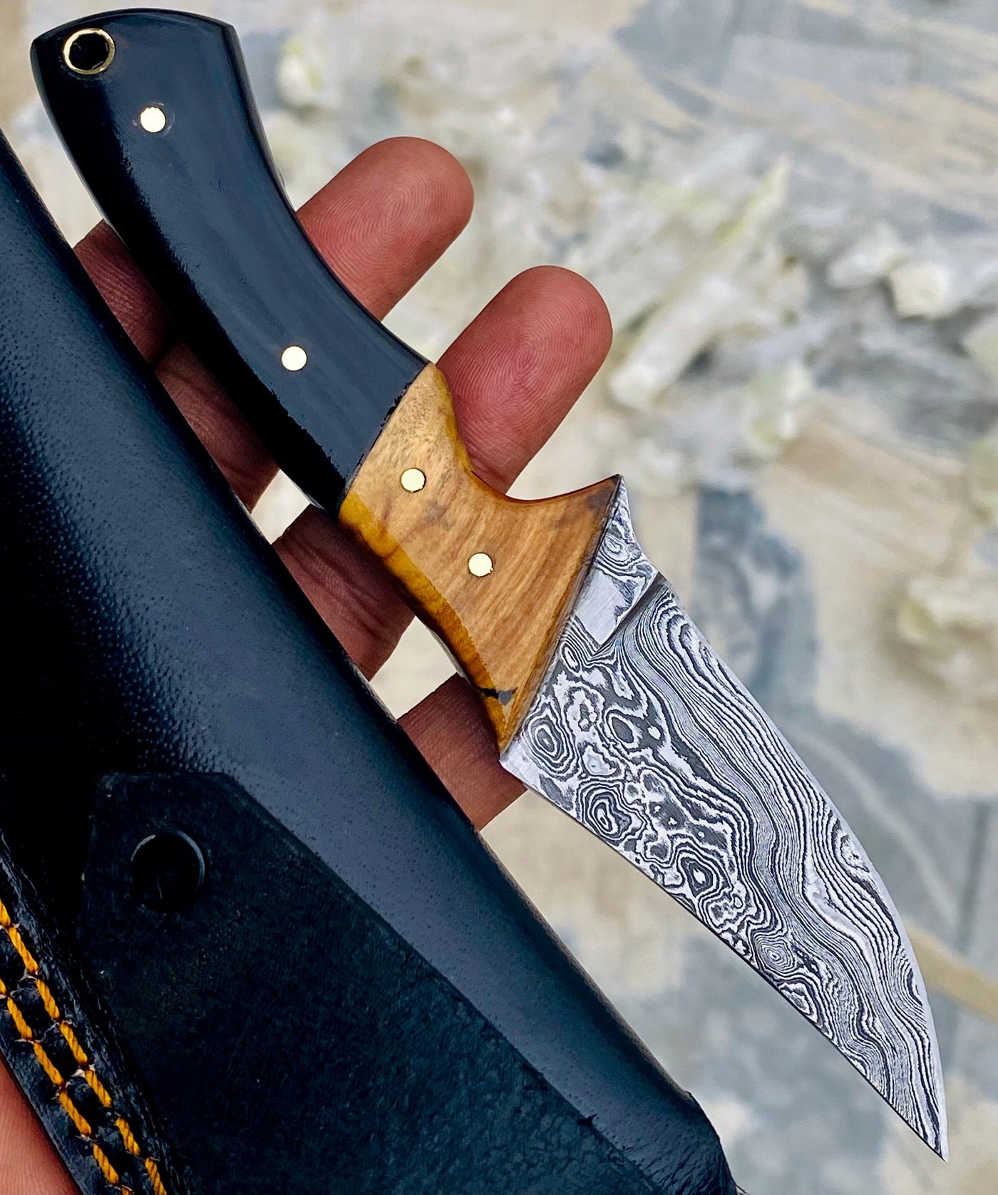 GIFT SERIES Custom Handmade Damascus Hunting skinning knife with Leather sheathe - Troy Blades
