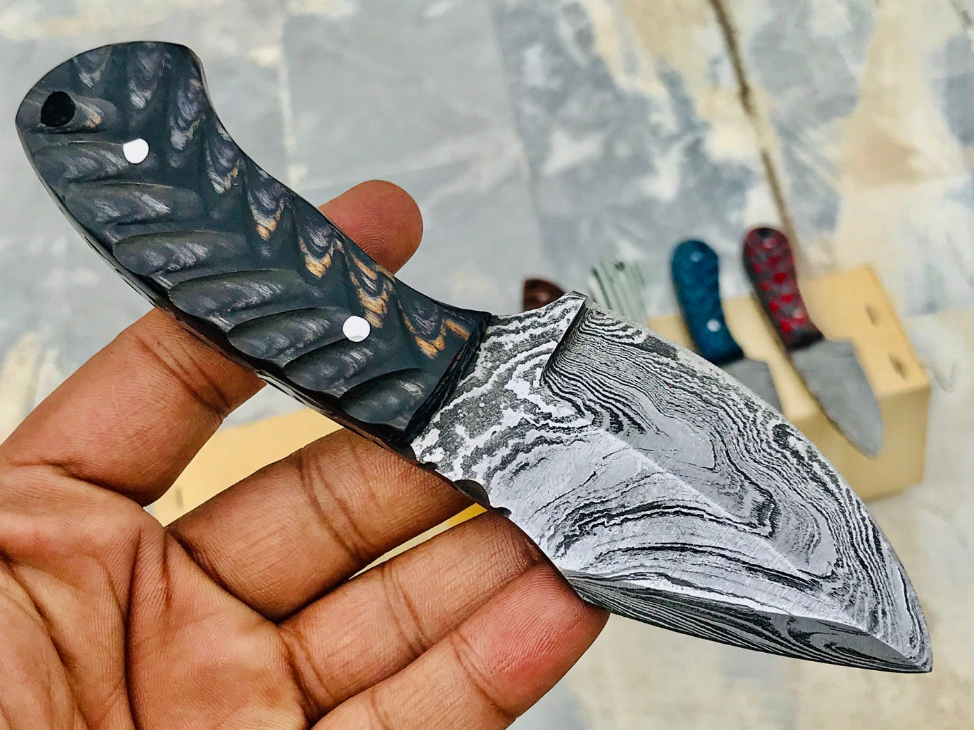 Huntwise Special Custom Handmade Damascus Knife - Troy Blades